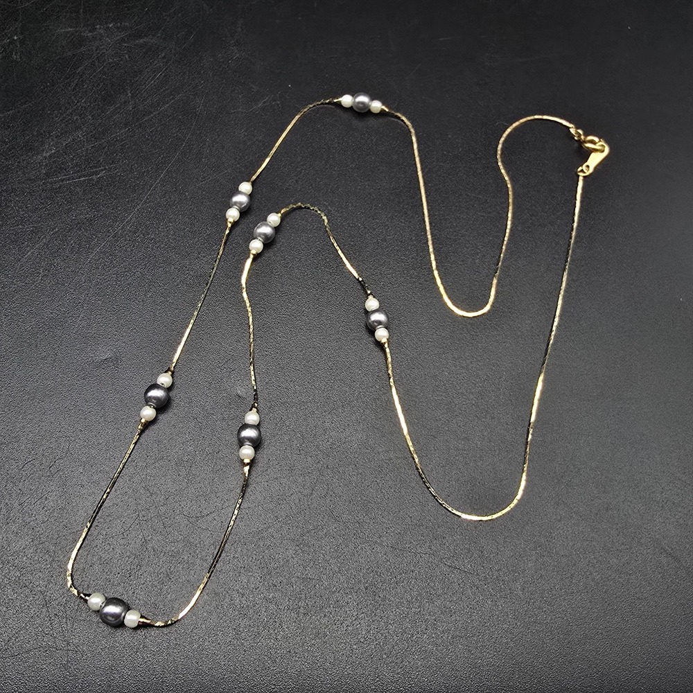 Avon Metallic Faux Pearl Necklace Gold Tone Stations Vintage Jewelry